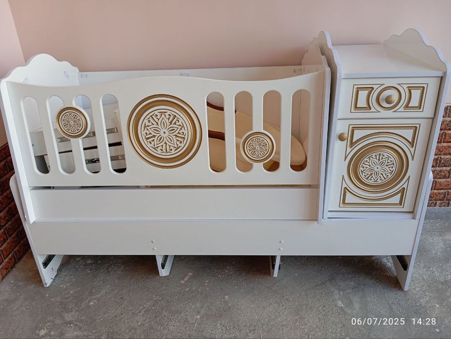 bolalar mebeli sotiladi matras xam sotiladi