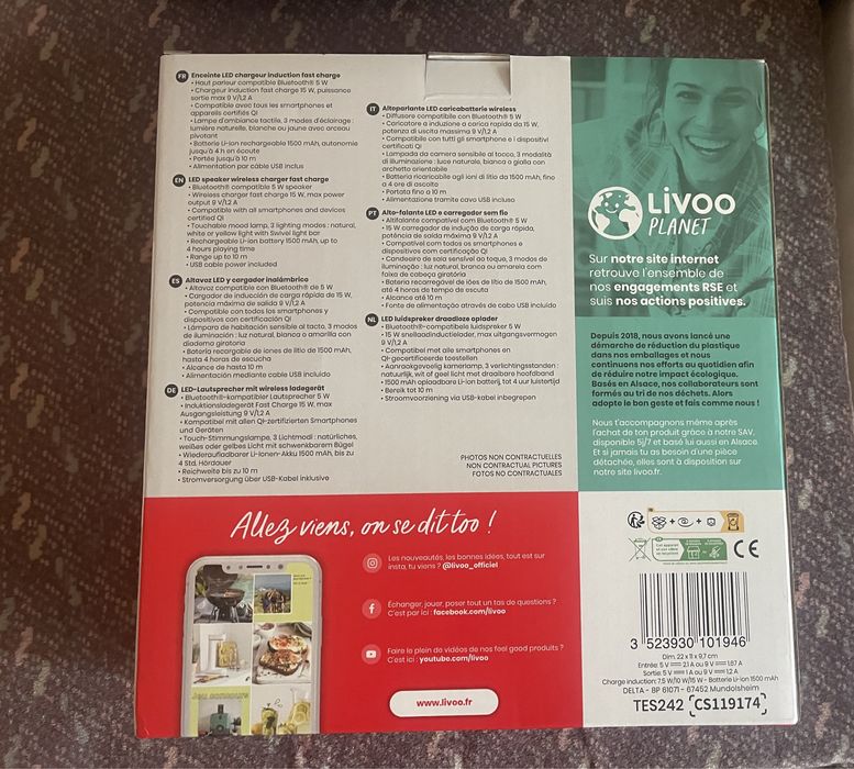 Boxa cu lampa și încărcător wireless