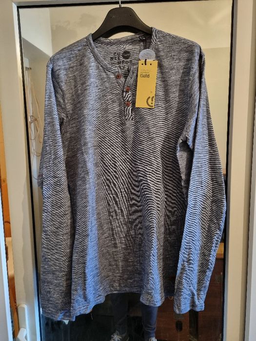 Bluza barbati "!Solid". Marimea M. Noua.