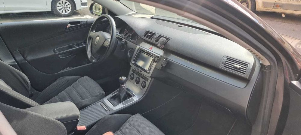 Proprietar vând autoturism marca VW Passat, 2.0, diesel