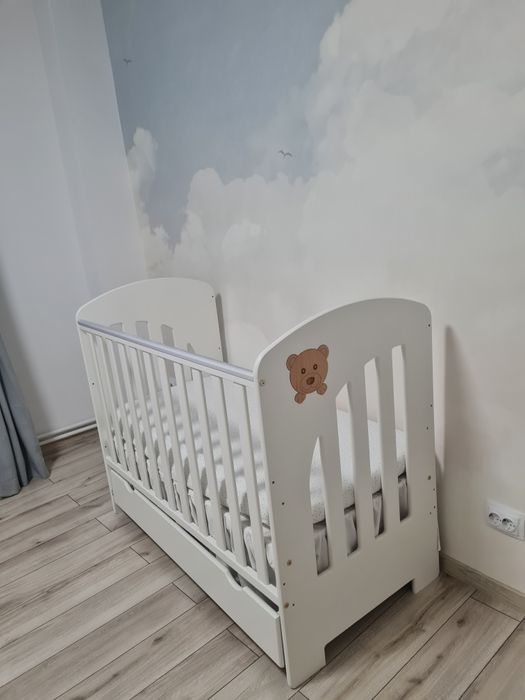 Vând Patut bebe din lemn