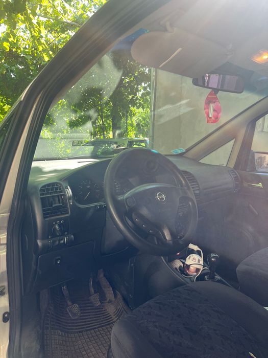 Opel zafira 2001