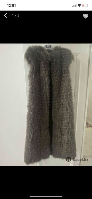 Меховую жилетку