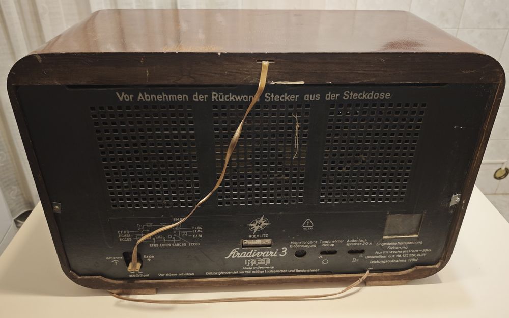 Radio de colecție Stradivari 3