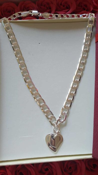 Нов, дамски, плътен сребърен ланец в кутия.10 налични модели.