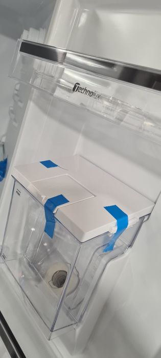 Чисто Нов Комбиниран хладилник с фризер Tehnolux 180см Клас А (D)