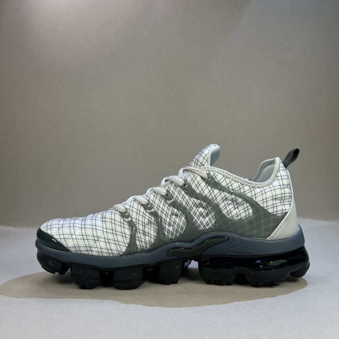 Nike Vapormax Plus Grey! НОВИ! Ориг