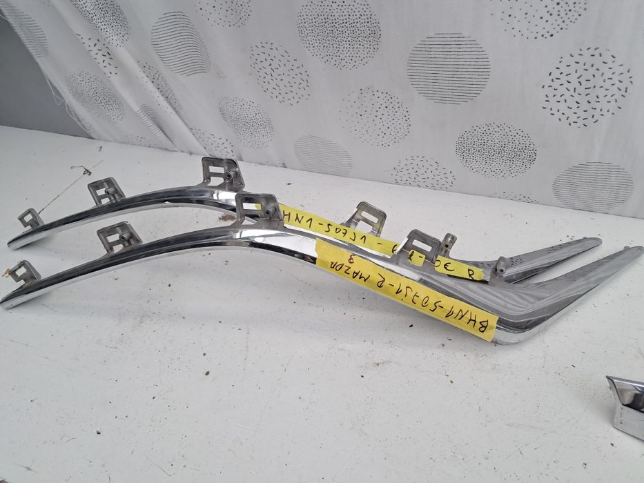 Лайсна хром Mazda 2 Mazda 3