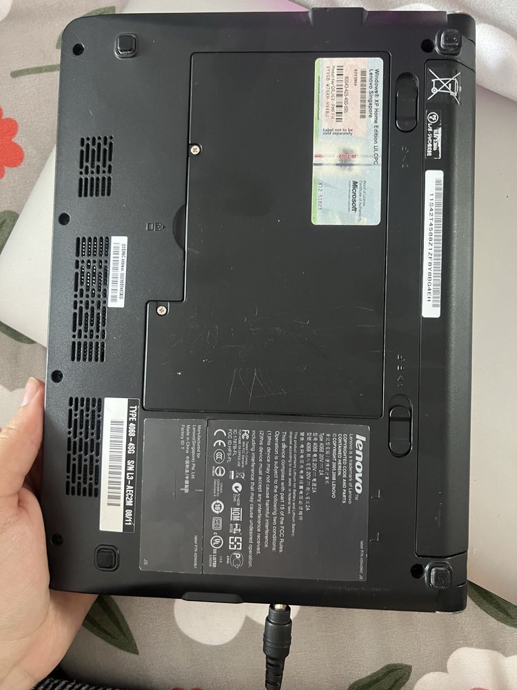 Vand laptop Lenovo ideapad S10