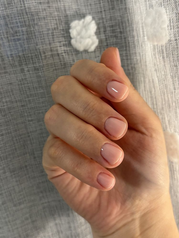 Unghii cu gel, oja semi, constructie