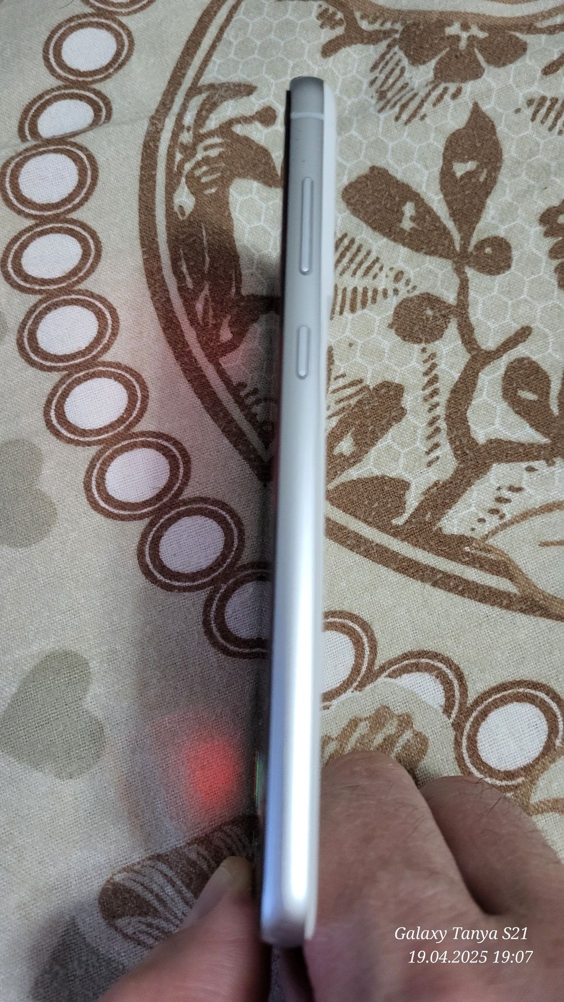 ..Samsung S21FE 6×128