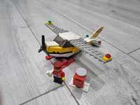 Продам Lego самолет