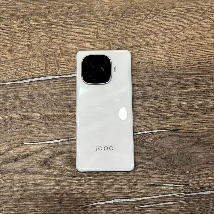VIVO iqoo Z9 Turbo