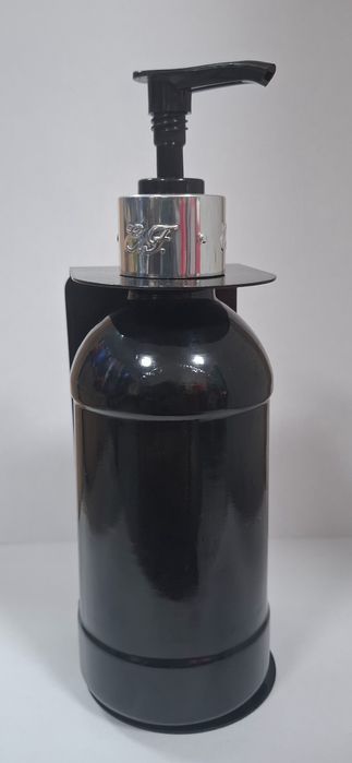 Кронштейн с флаконом для жидкого мыло