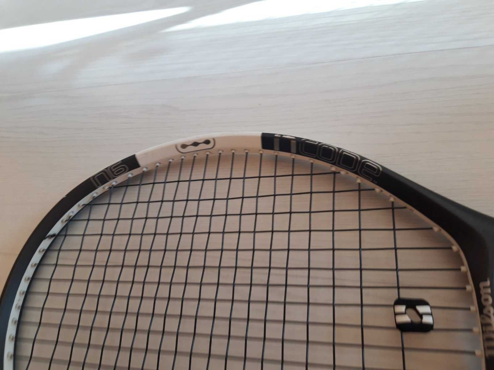 Тенис ракета Wilson черно-сива