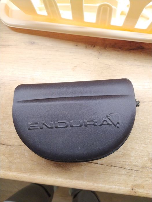 Солнцезащитные вело очки Endura stingray