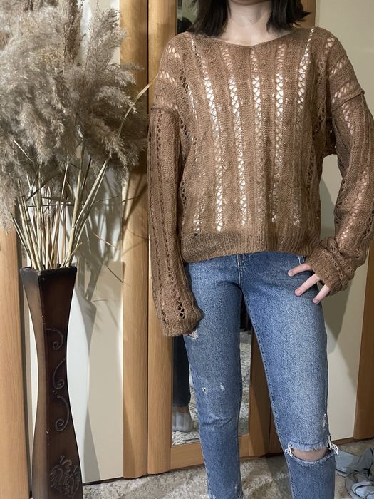 Свитер б/у в хорошем состоянии