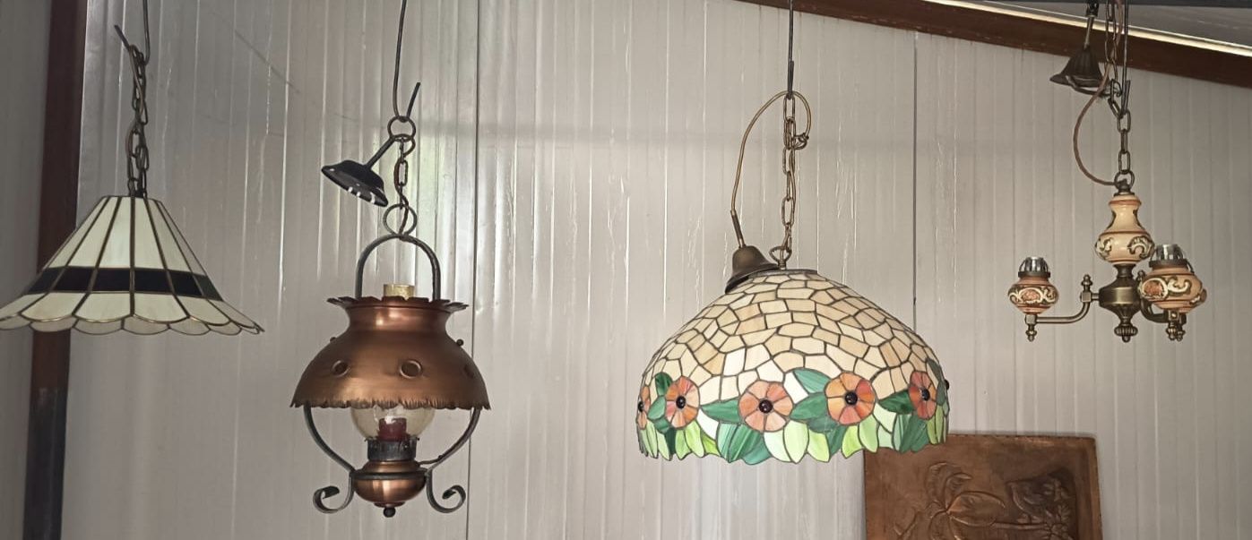 Lampa tavan  Tiffany,