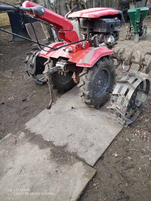 Motocultor ROTAKT 15 cp benzină ,cu freze și accesorii