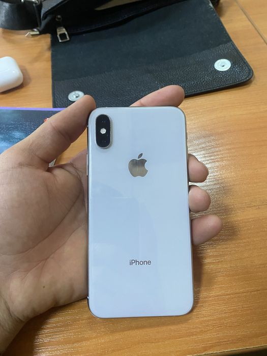 Iphone xs obmenga true tone bor face id ishlidi