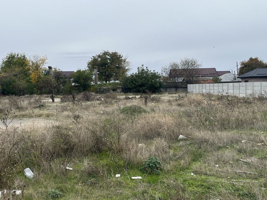 Teren intravilan de vanzare