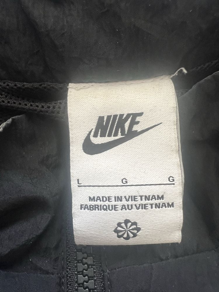 Ветровка Nike оригинална