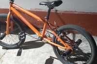 Vand bicicleta bmx