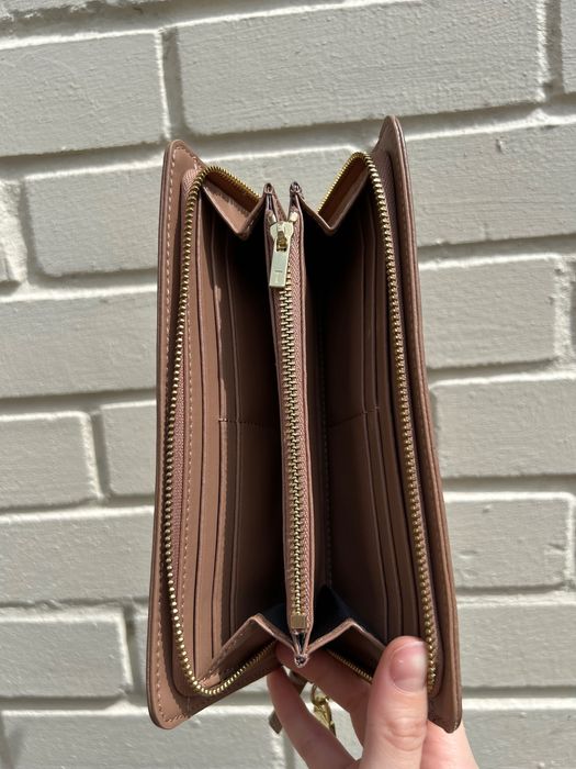 Оригинално портмоне на Ted Baker