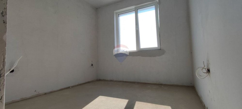 Продава се Двустаен апартамент в Варна, Възраждане 2 - 56 кв.м за 1606 €/кв.м - Снимка #4