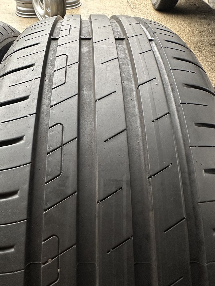 Гуми 205/55/17 Goodyear dot22