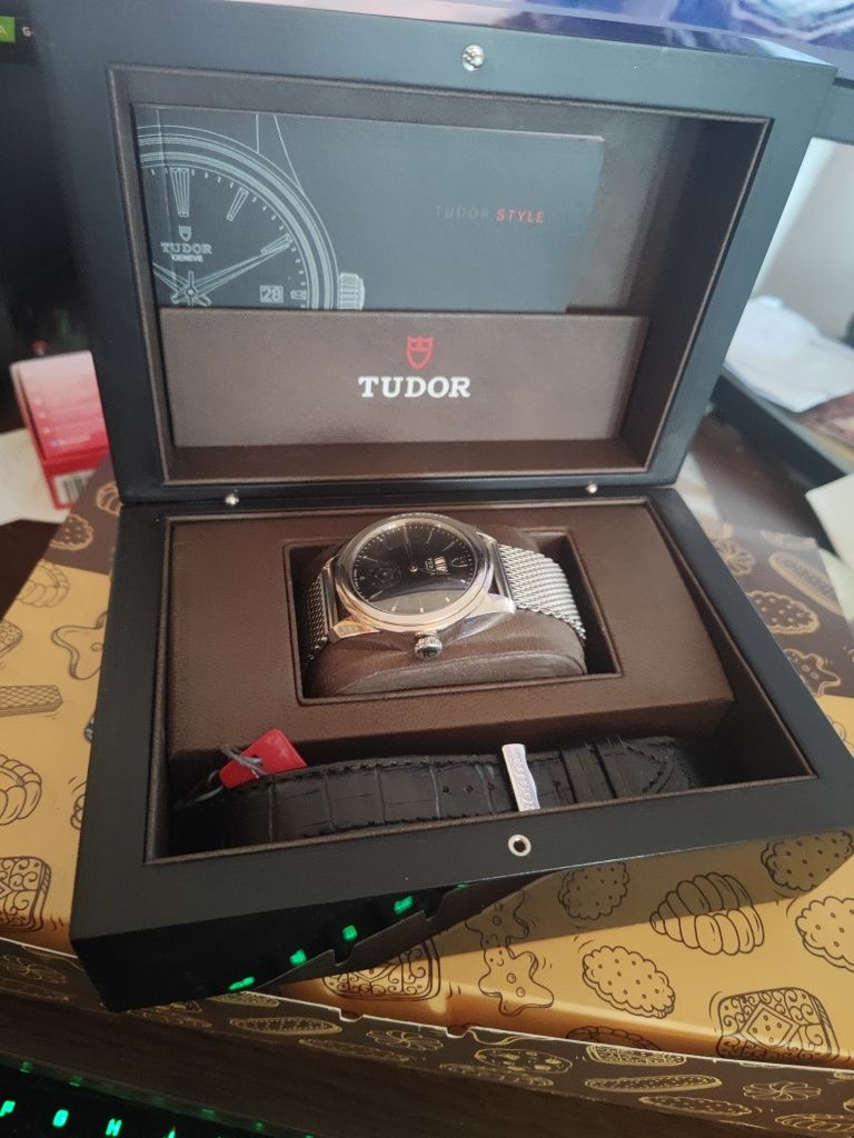 Tudor Glamour Double Date Black Dial Men'