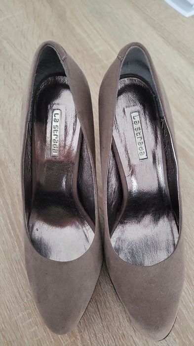 Pantofi piele intoarsa