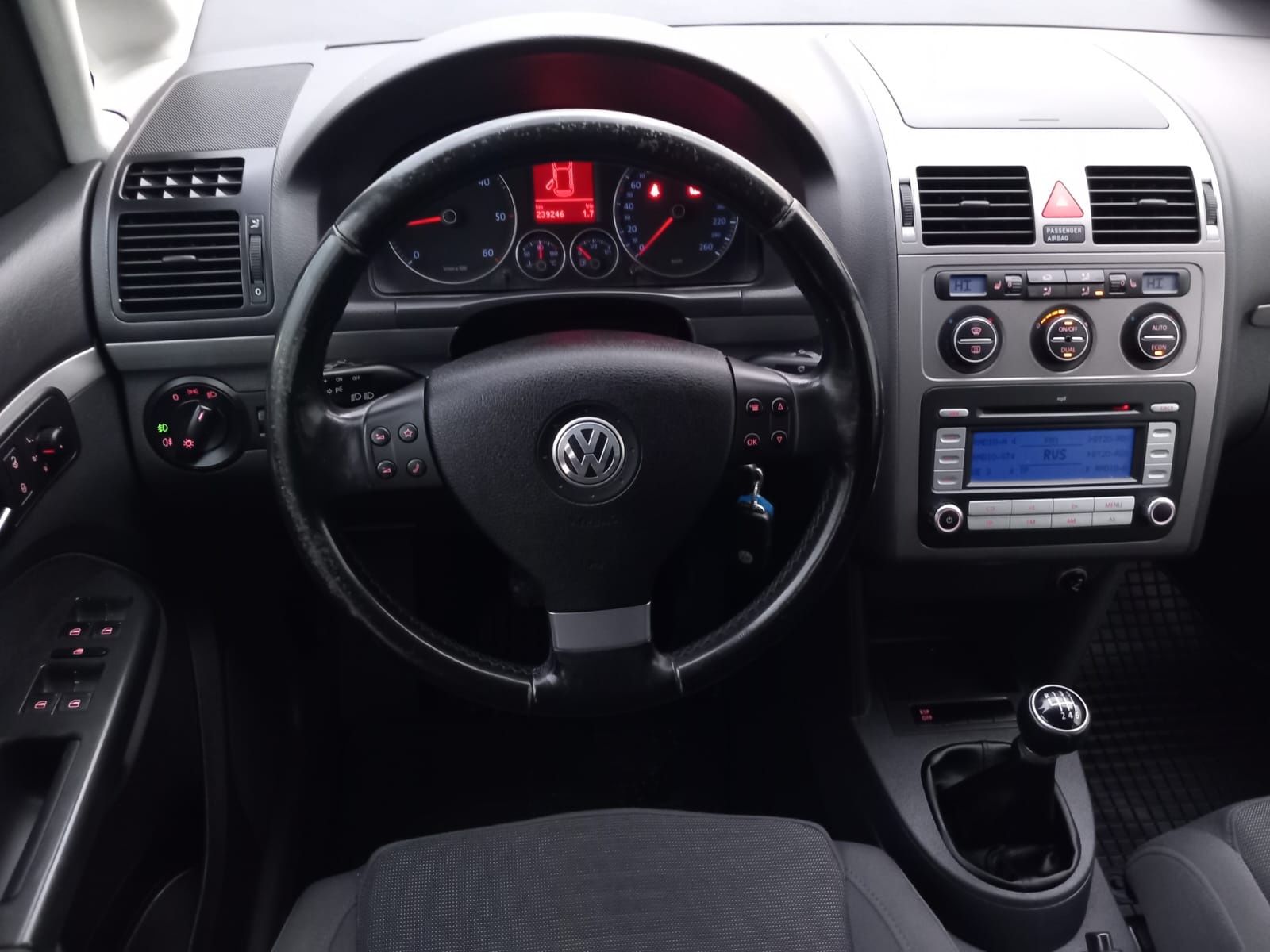 Wv turan 1.9 TDI 105cp euro4 an 2008