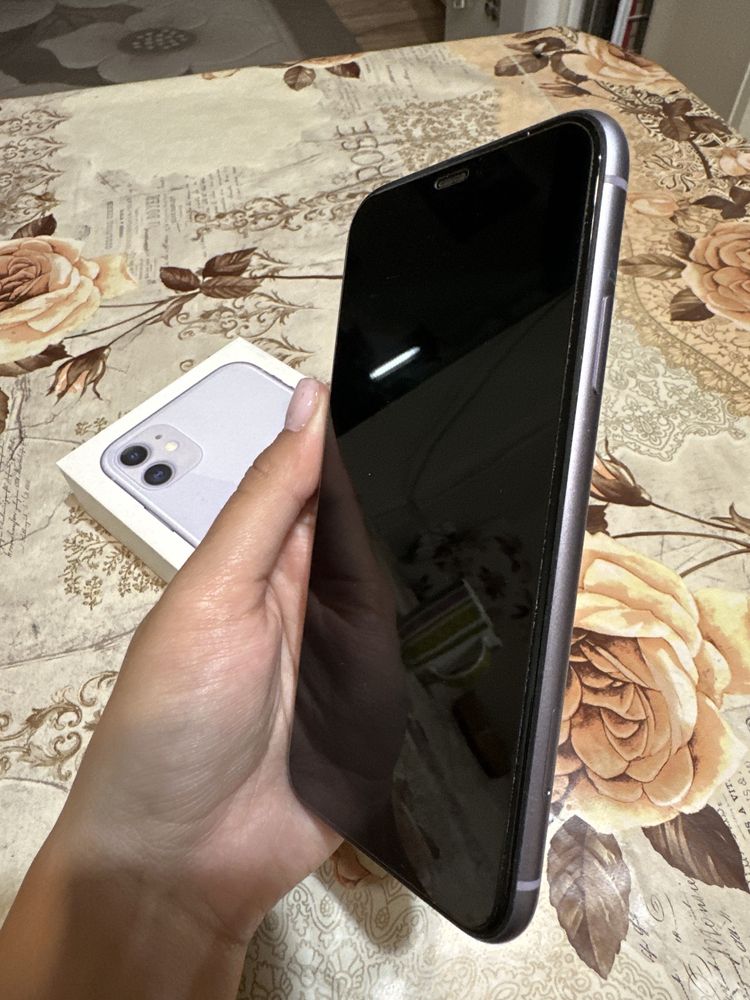 Iphone 11 - лилав