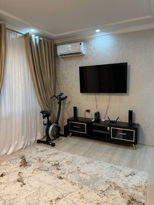 Продается 2в3 /1/4 60м2 в массив Панельный