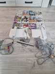 Doua console Nintendo WII perfect funcționale cu tot ce se vede
