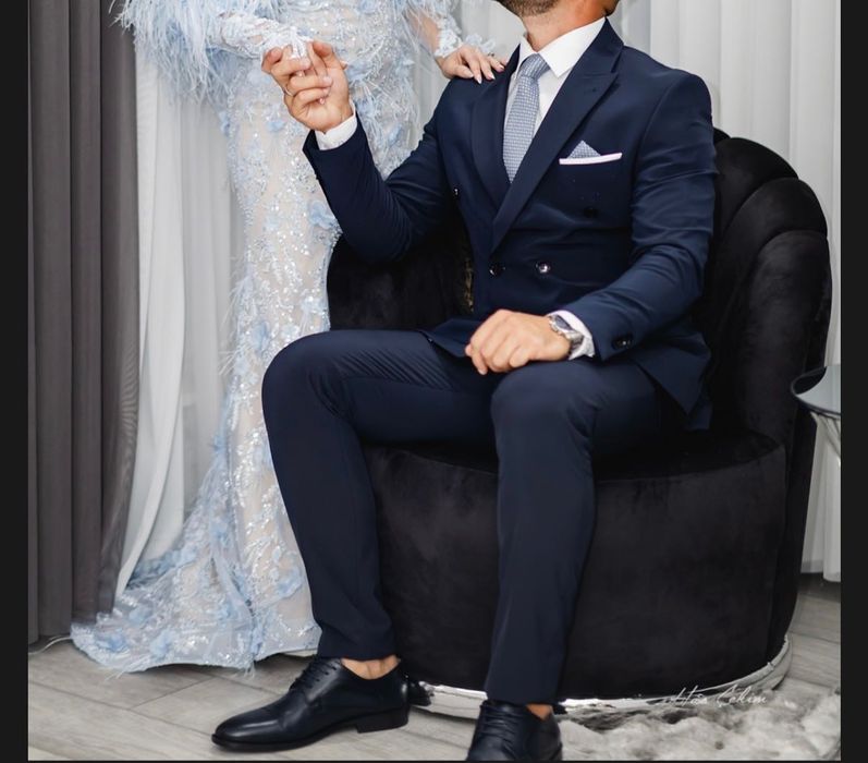 Мъжки костюм в топ състояние