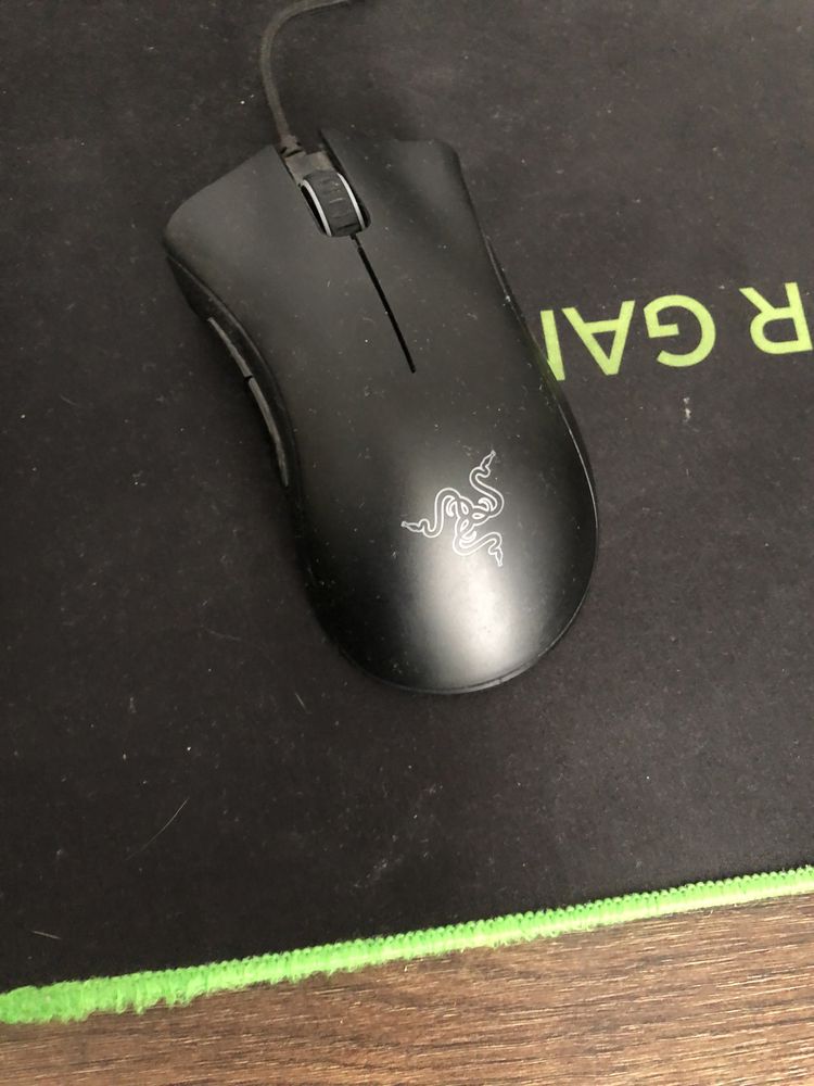 Mouse Razer deathadder cu usb + mouse bungee