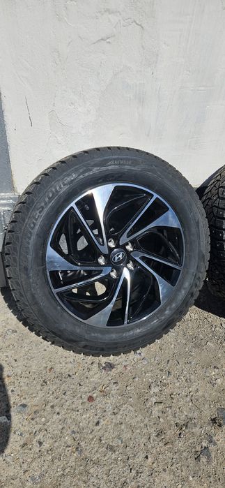Продаются новые шины с дисками Hyundai