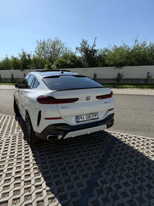 Vând x6 ozn 2022 impecabil pachet M  accept test fără daune km 80000