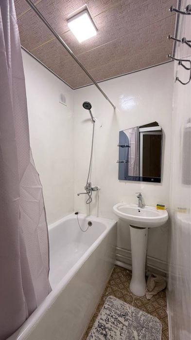 Продается 3 ком. Квартира на 1 этаже адрес фрунзе ор. Хамкорбанк