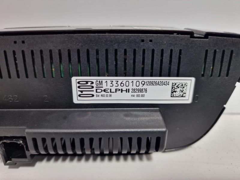 Panou comanda clima cu incalzire scaune si volan Opel Astra J