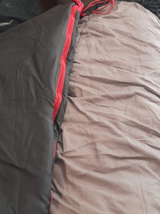 Спален чувал VAGABOUND обща дълж. 2.20м