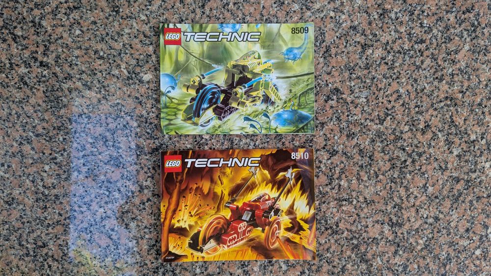 2 seturi LEGO RoboRiders: Swamp, Lava