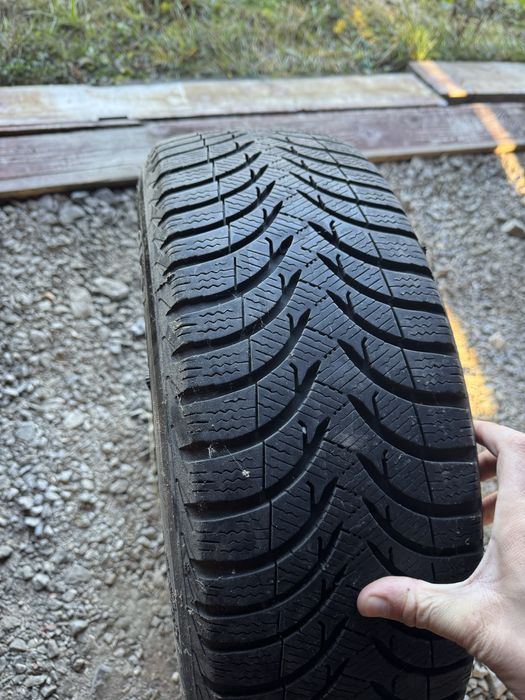 4 Michelin Alpin 205/60/16
