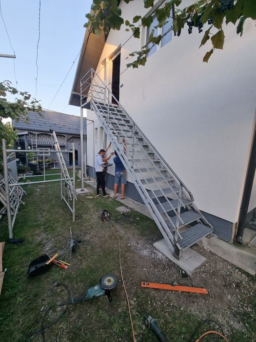 Scări metalice galvanizate