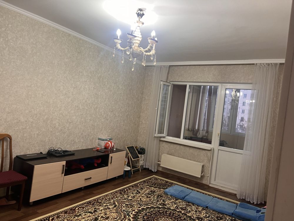 Продается уютная 1-комнатная  квартира. Мкр. Кокжиек
