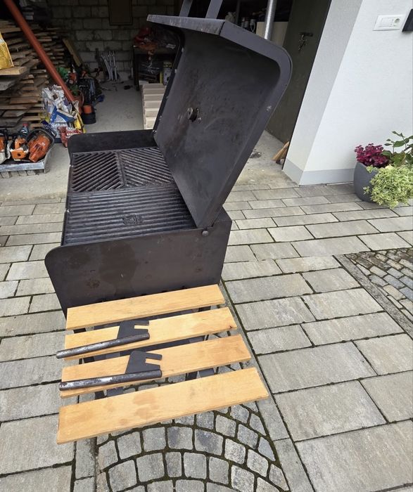 Gratar Grill fum