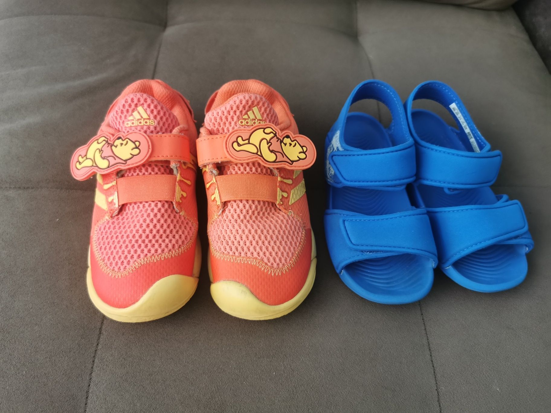 Сандали, маратонки adidas