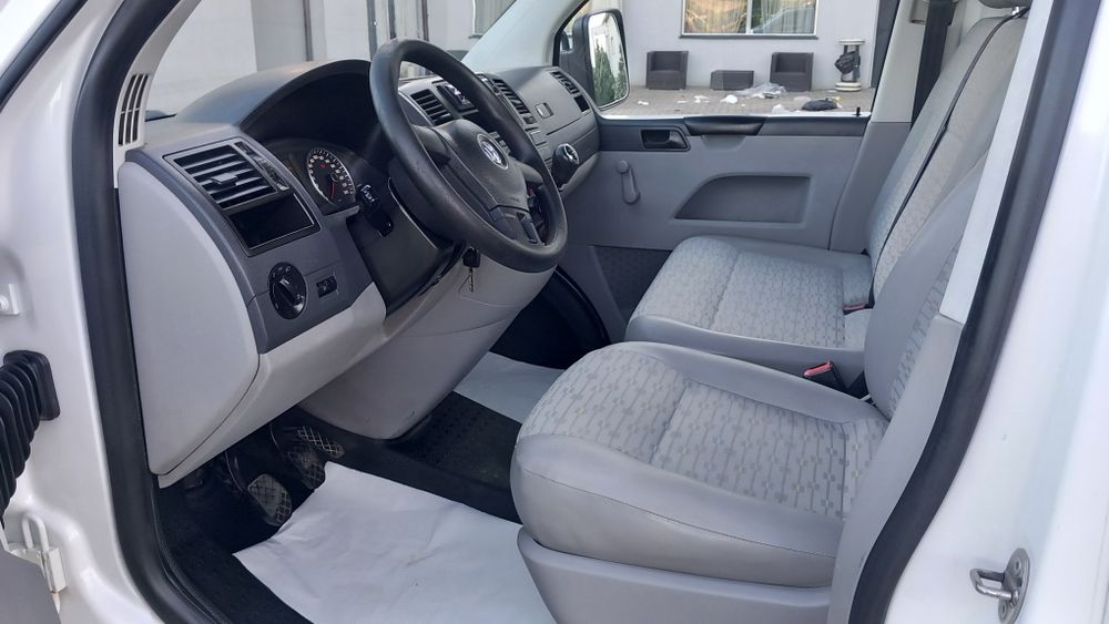 Vw  T5 doka 2.0tdi ,140 cp ,2011